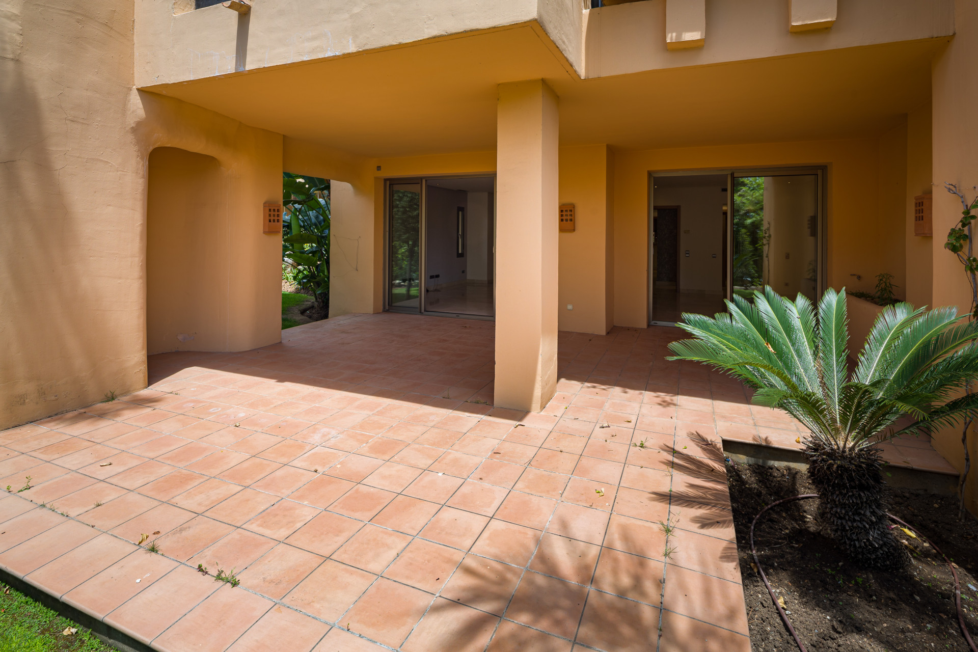 Piso de 2 Dormitorios en venta en Sierra Blanca, Marbella