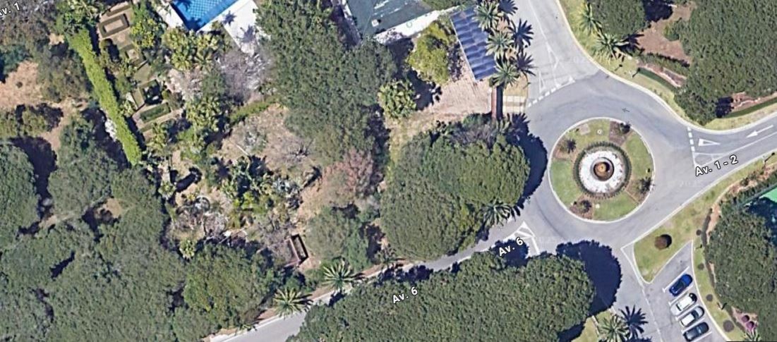 Terreno en venta en Las Chapas, Marbella