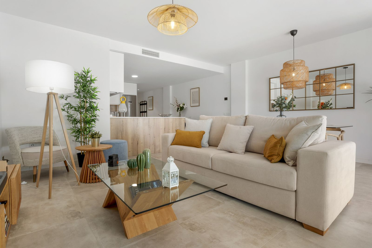 Piso de 3 Dormitorios en venta en Estepona