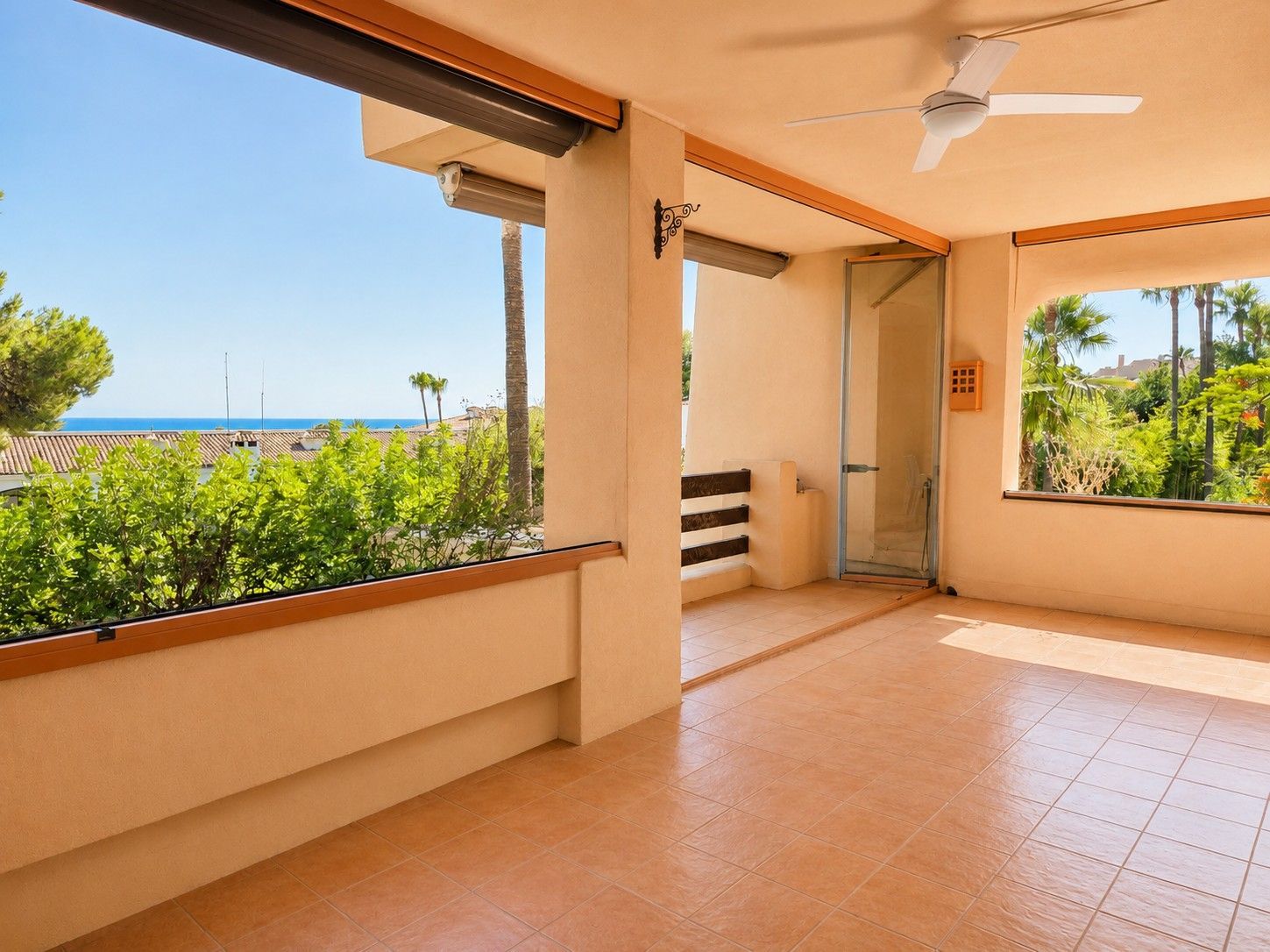 2 спални, 2 бани - Апартамент за продажба в Marbella Golden Mile
