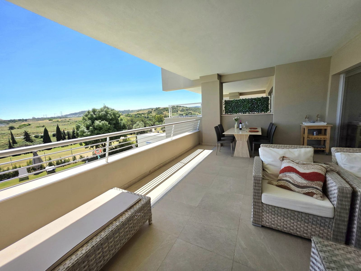 Piso de 2 Dormitorios en venta en Estepona