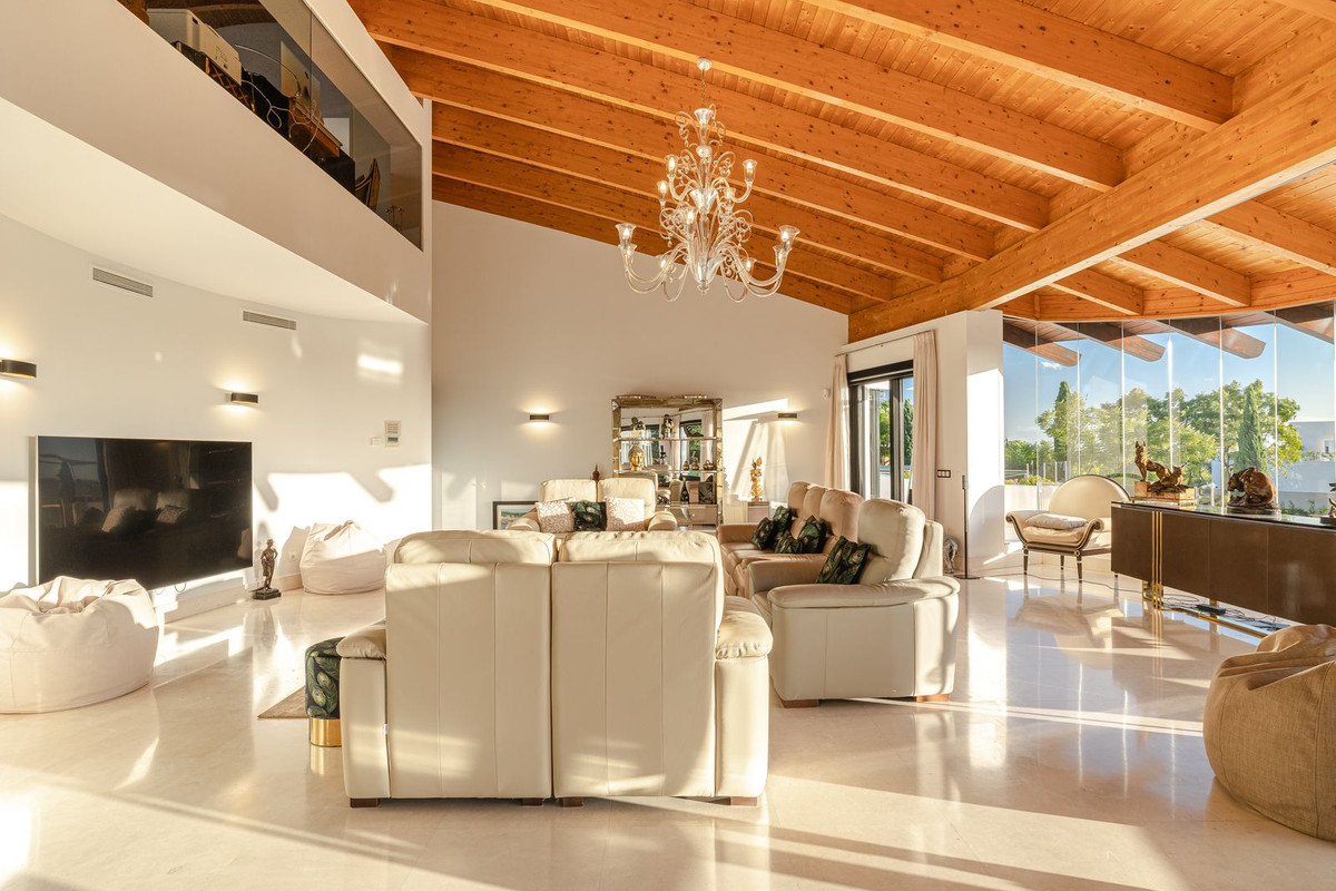 Casa de 8 Dormitorios en venta en Los Flamingos, Benahavís
