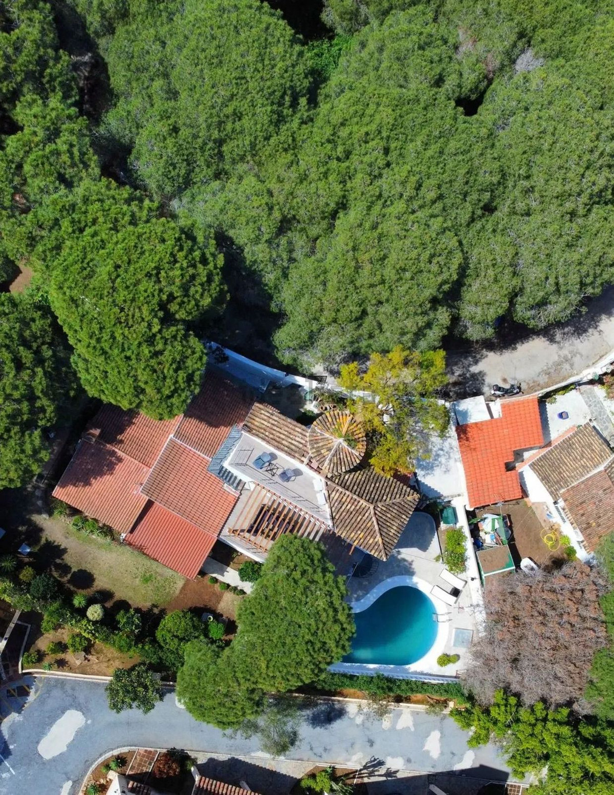 Casa de 4 Dormitorios y 3 Baños en venta en Marbesa, Marbella