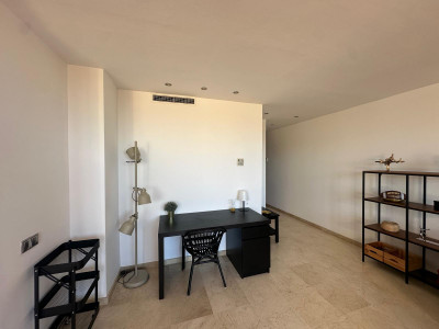 Piso de 2 Dormitorios y 2 Baños en alquiler en Benahavís
