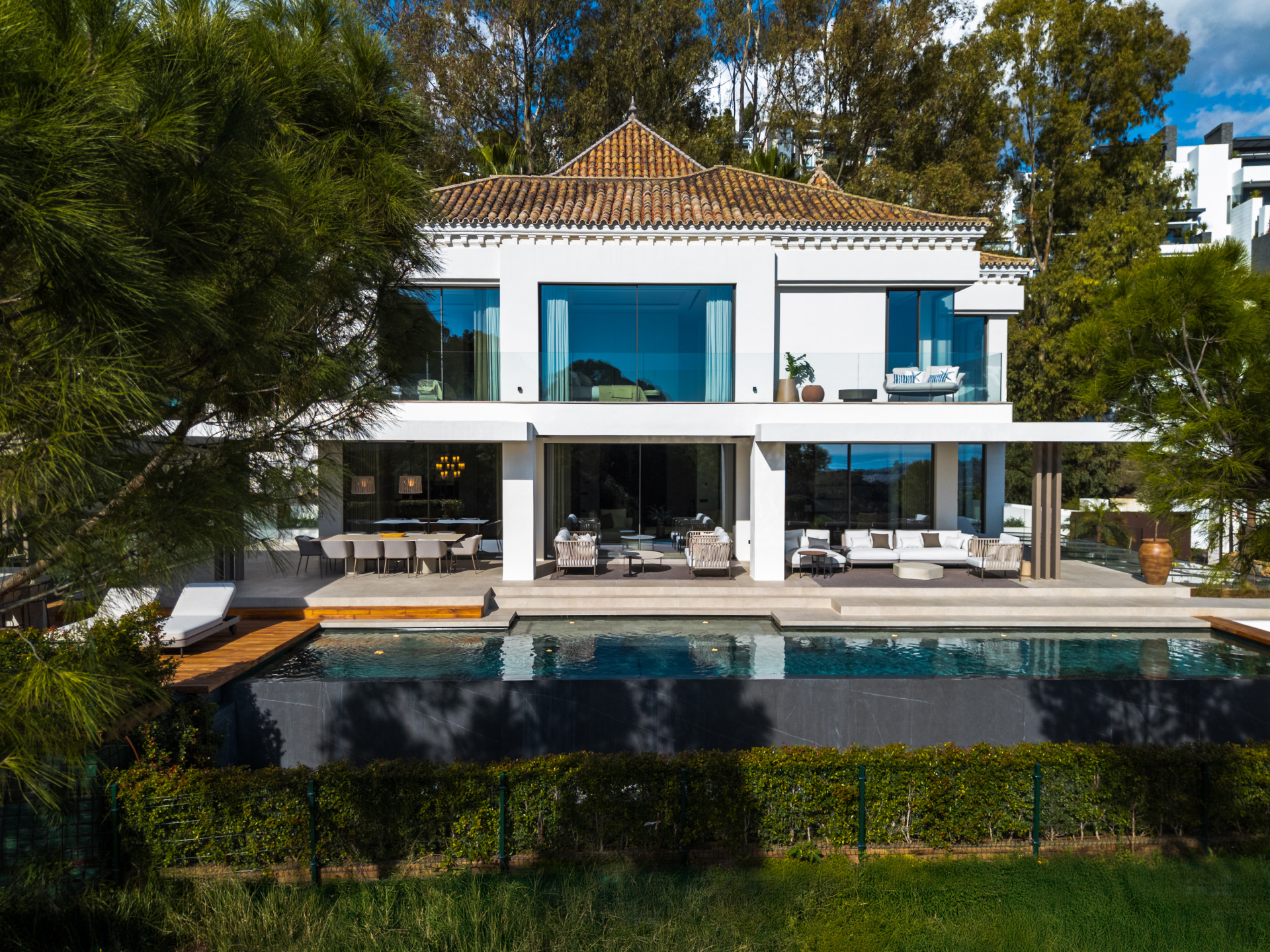 Casa de 6 Dormitorios y 7 Baños en venta en La Quinta, Benahavís