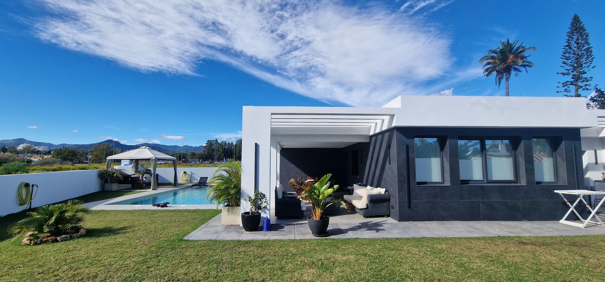 Casa de 3 Dormitorios en venta en San Pedro de Alcántara