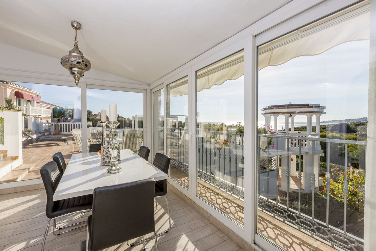 5 Bed, 4 Bath - Villa for Sale in La Cala de Mijas