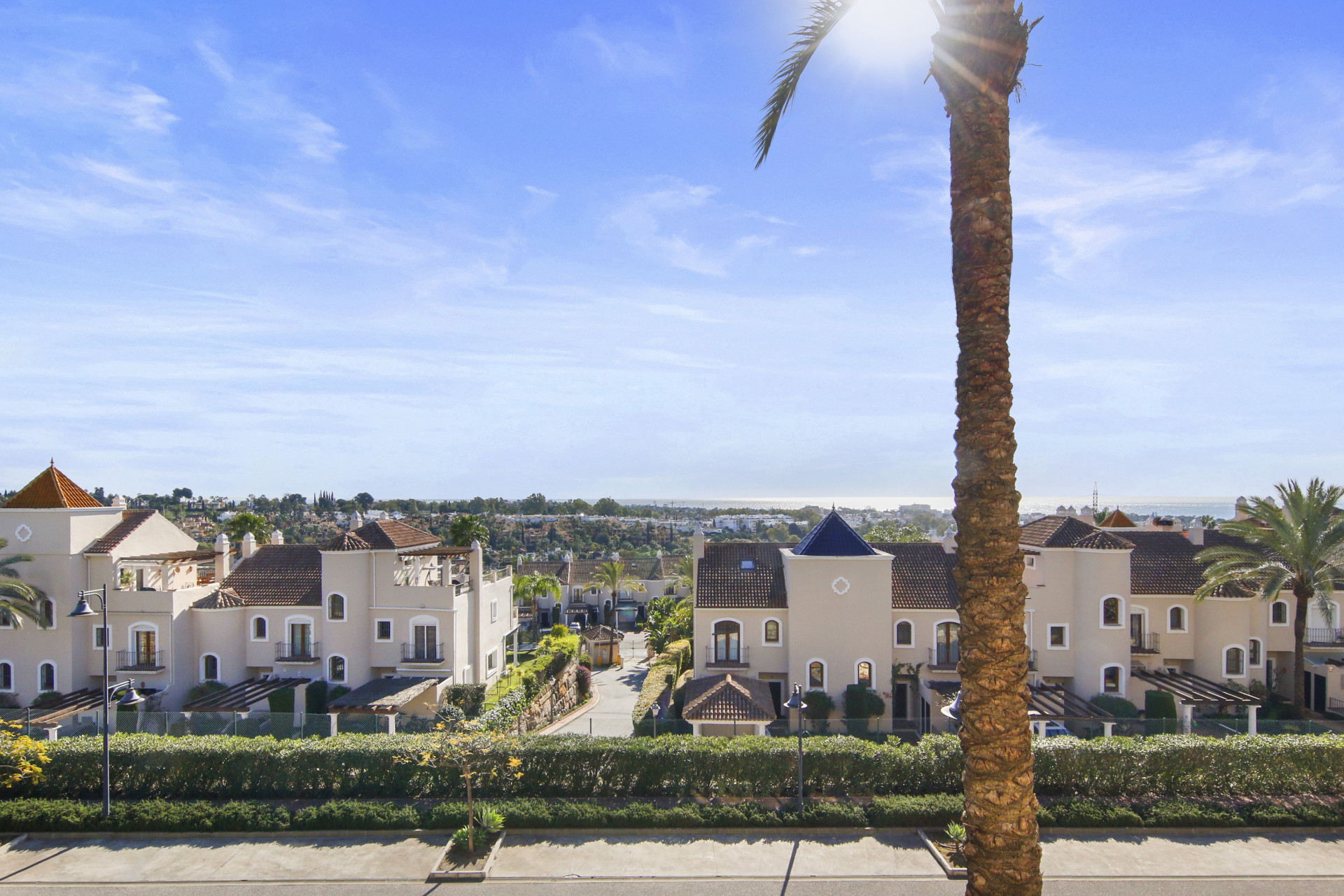 Piso de 3 Dormitorios y 2 Baños en venta en La Alqueria, Estepona