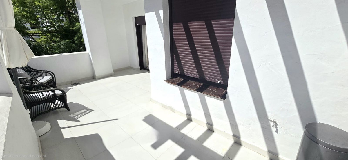 Piso de 3 Dormitorios y 2 Baños en venta en Nueva Andalucía, Marbella