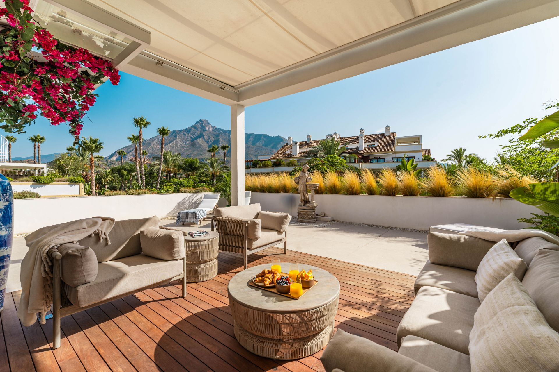 Ático de 3 Dormitorios y 3 Baños en venta en Milla de Oro, Marbella