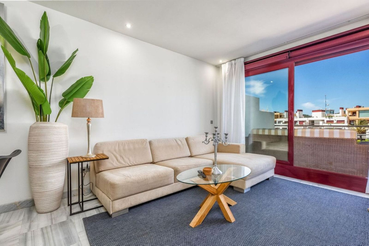 Ático de 3 Dormitorios en venta en Estepona