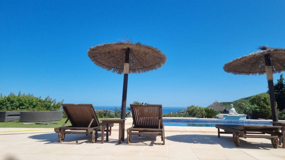 6 кровать Вилла для сдачи в Estepona