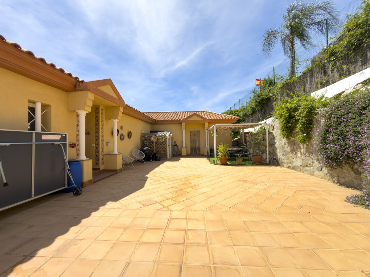 Casa de 5 Dormitorios en venta en Coin