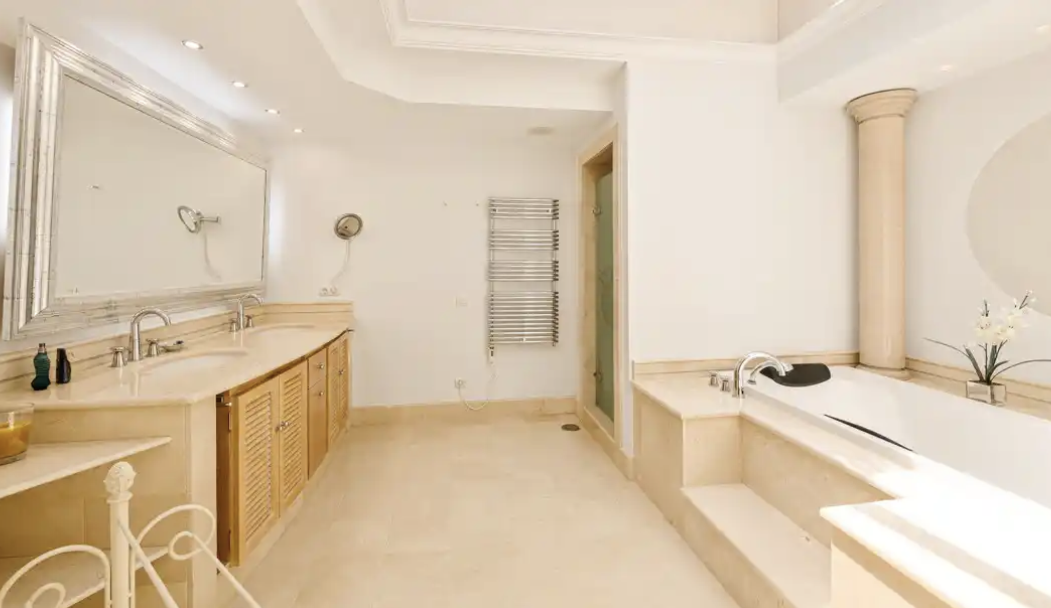 Ático de 3 Dormitorios y 3 Baños en venta en Nueva Milla de Oro, Estepona