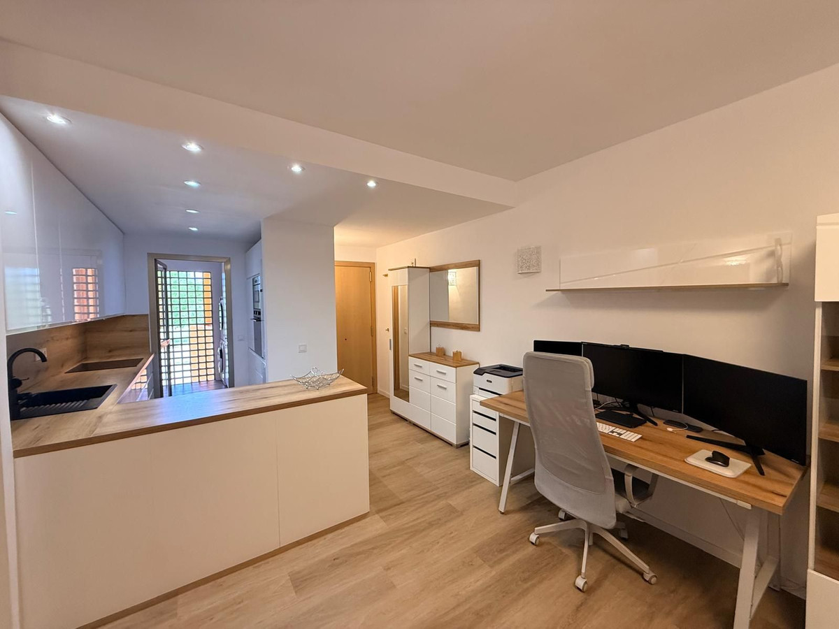 2 спални, 2 бани - Апартамент за продажба в Estepona