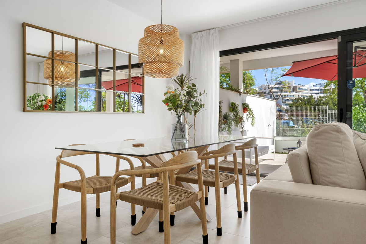 Piso de 3 Dormitorios en venta en Estepona