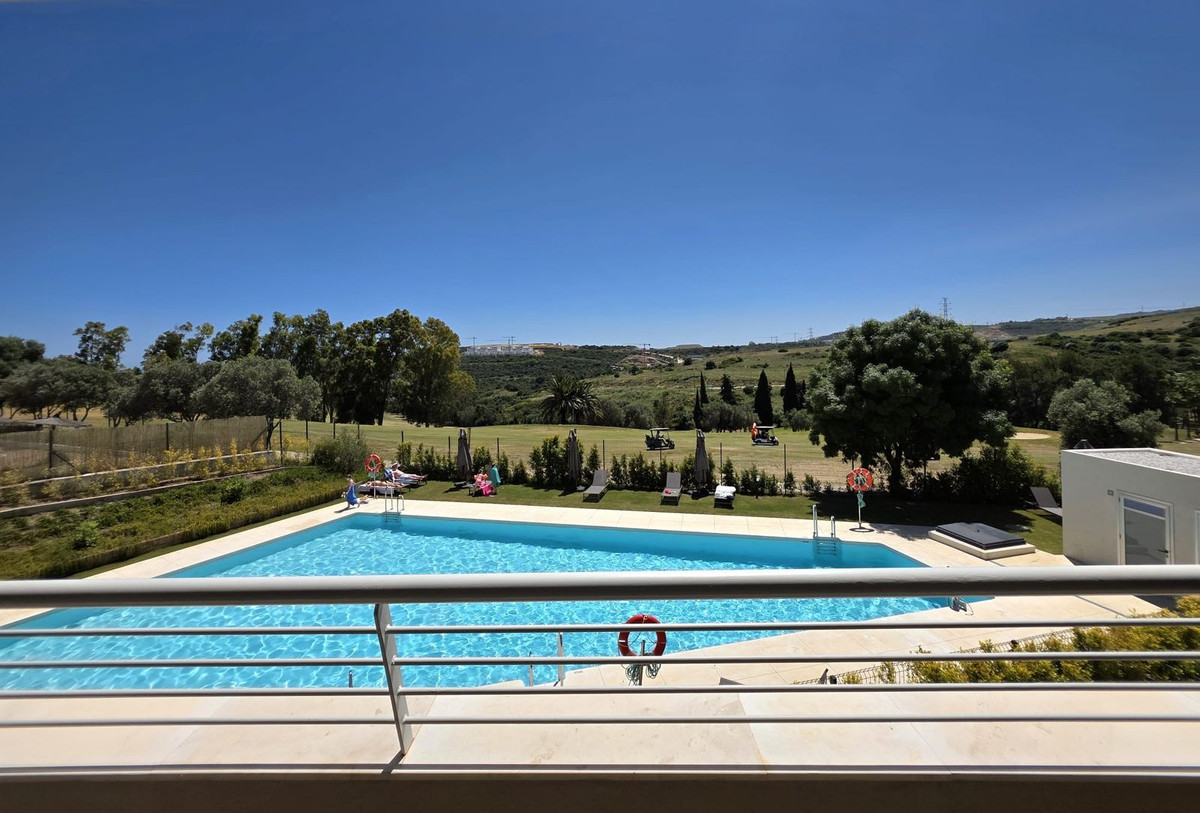 Piso de 2 Dormitorios en venta en Estepona
