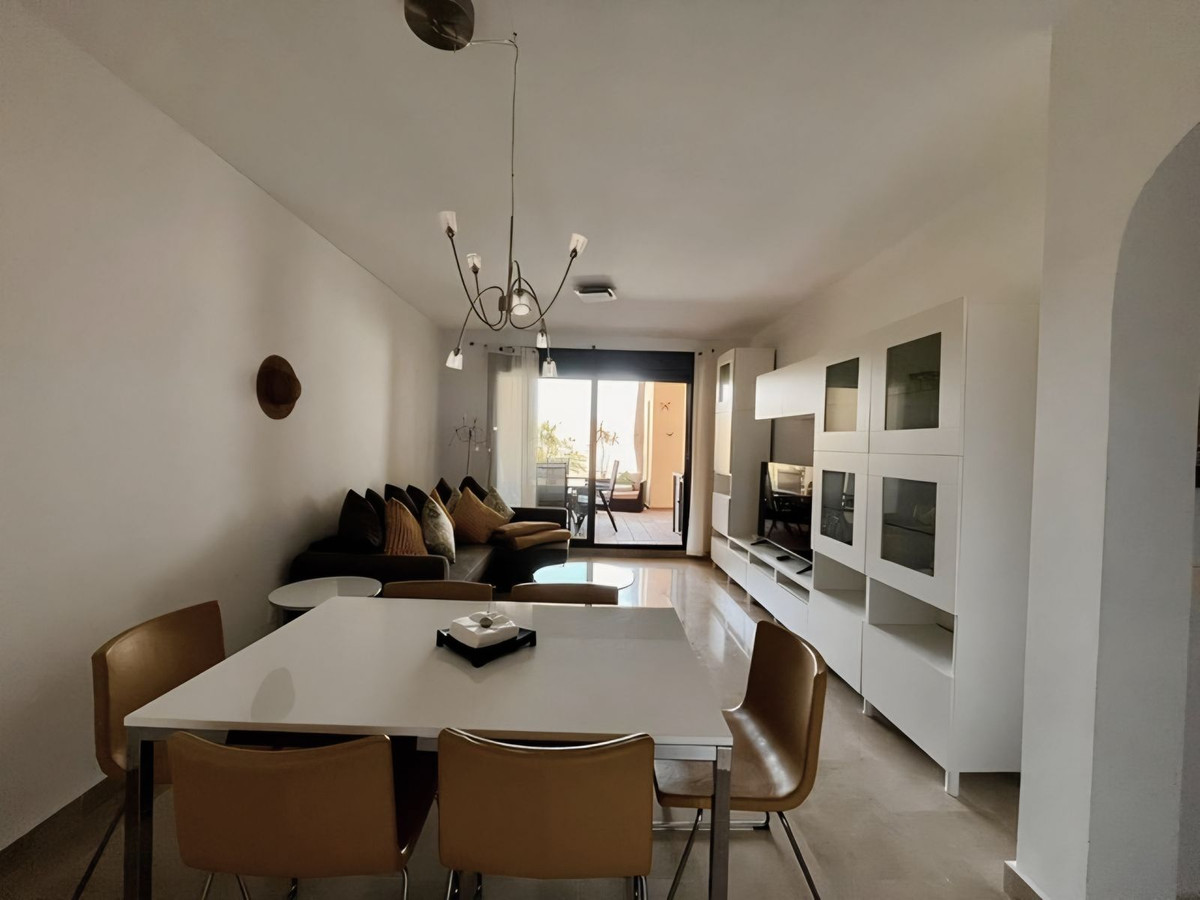 Piso de 2 Dormitorios y 2 Baños en venta en La Duquesa