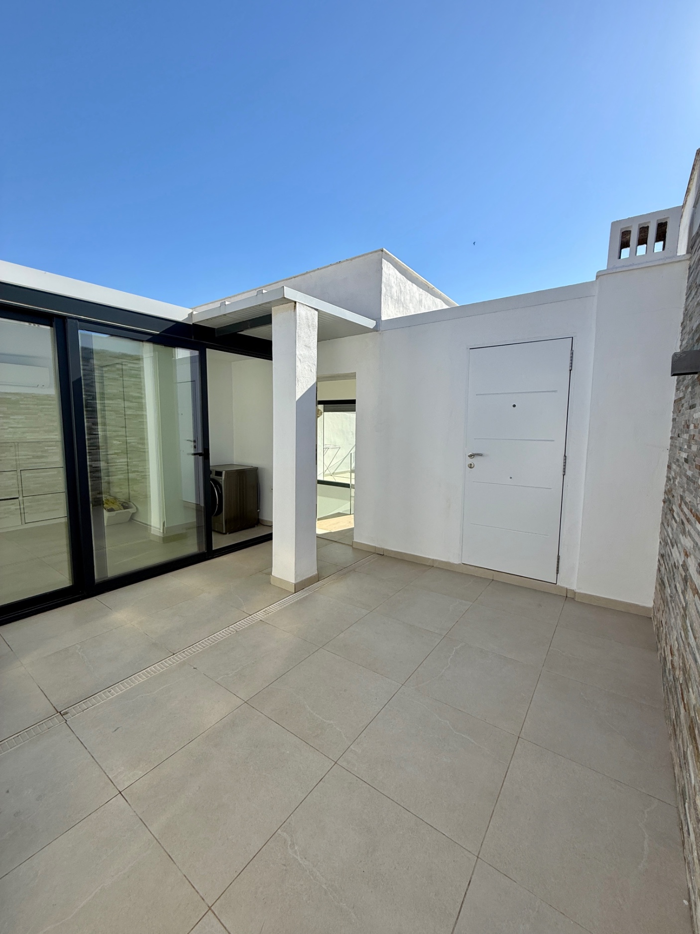 Casa de 4 Dormitorios en alquiler vacacional en La Mairena, Marbella