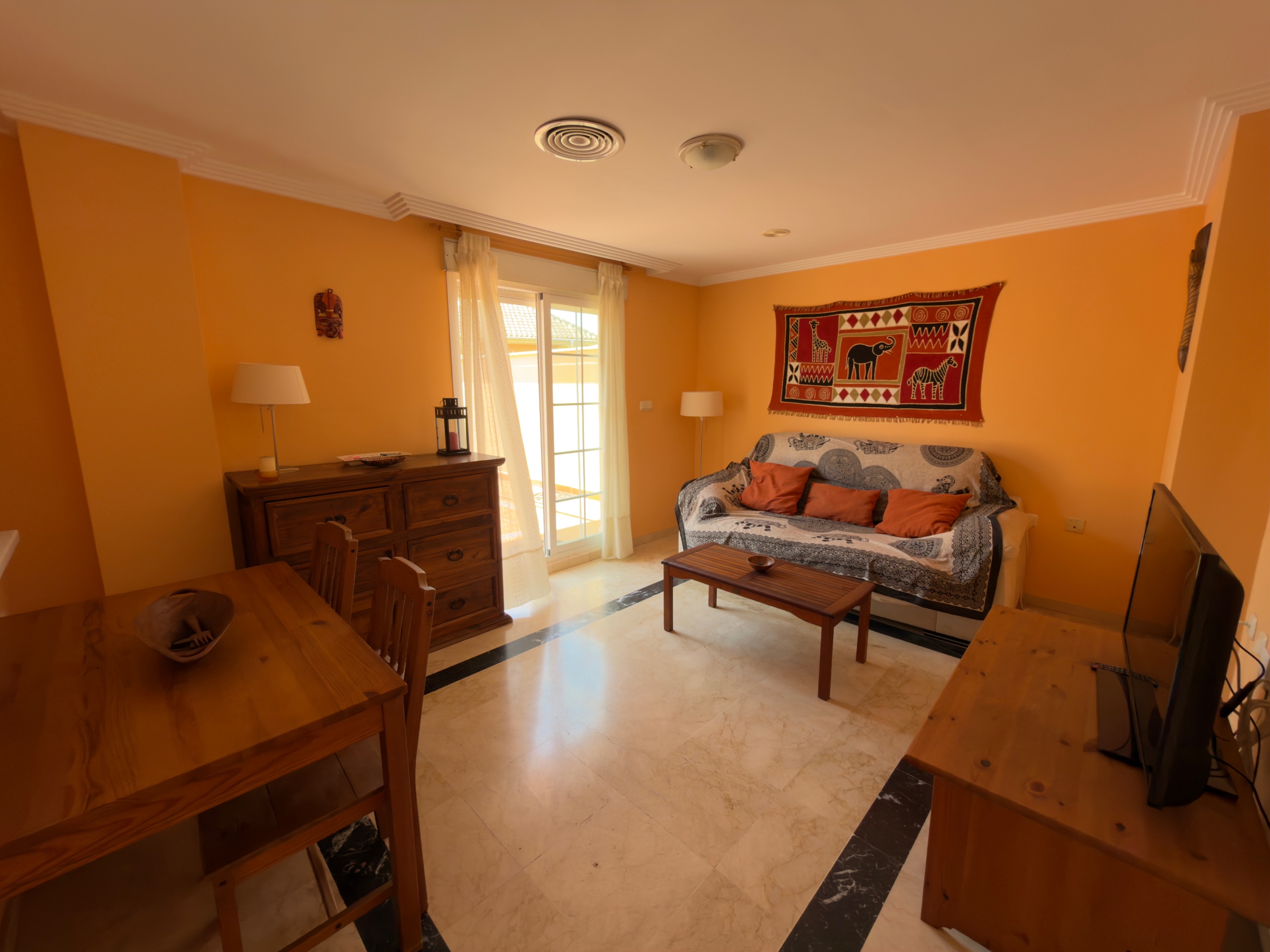 Piso de 1 Dormitorio en venta en Costabella, Marbella