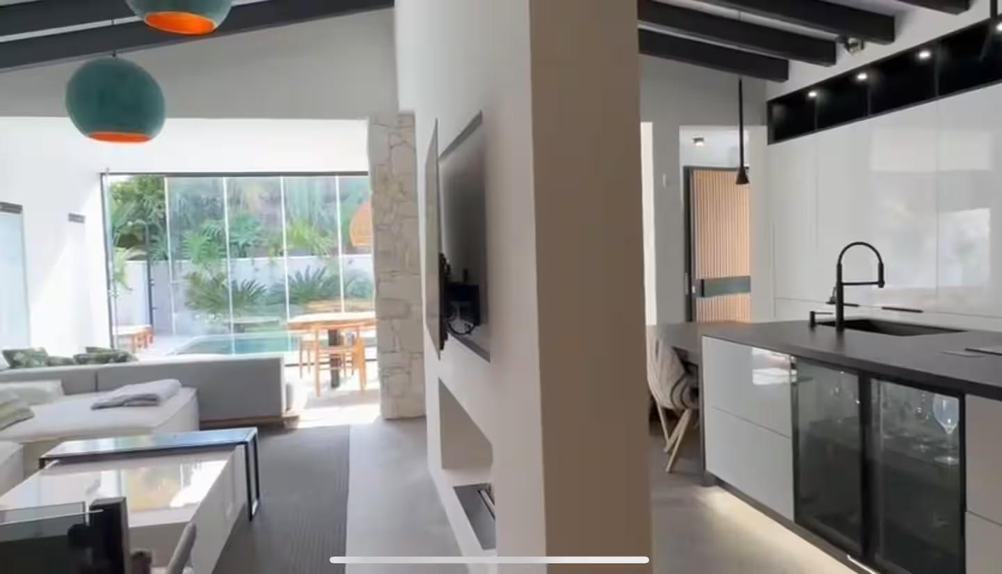 Casa de 5 Dormitorios en venta en Nueva Andalucía, Marbella
