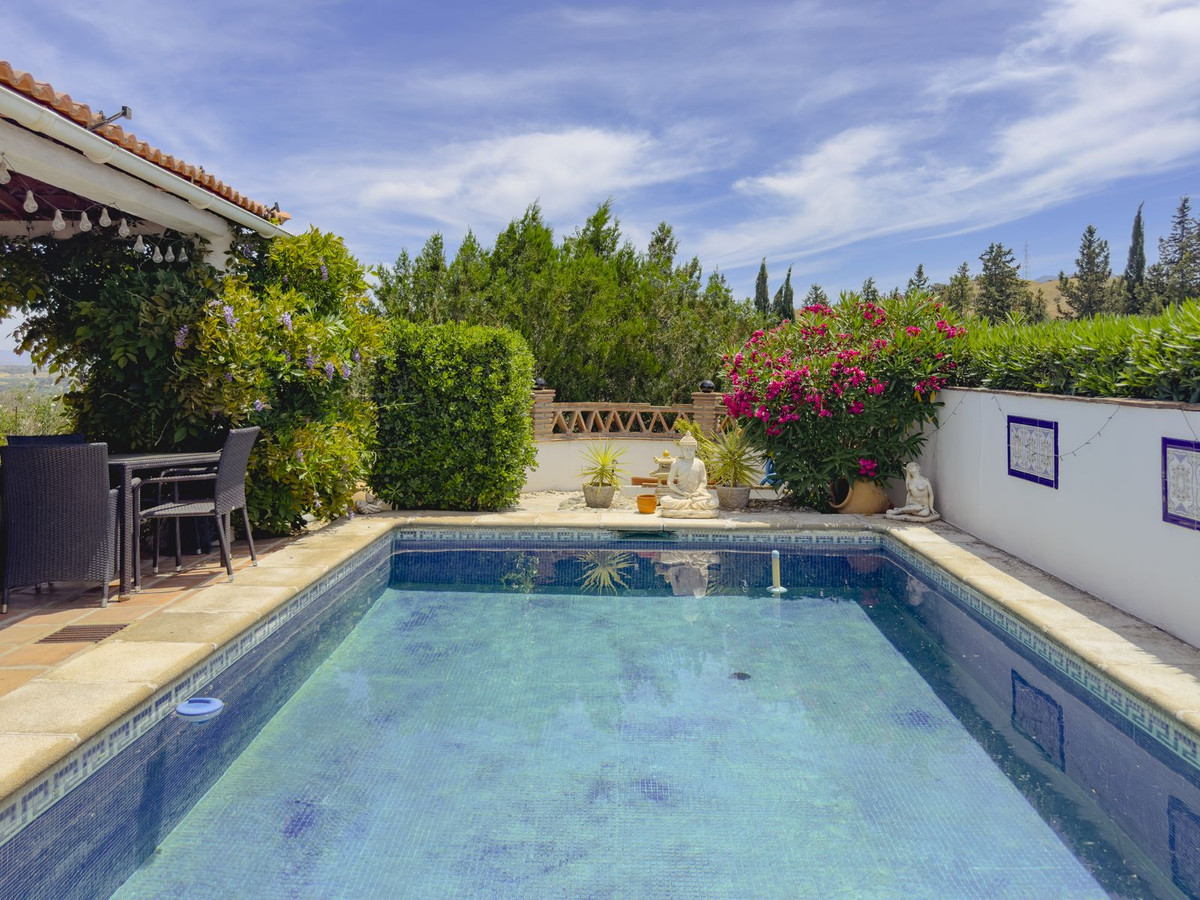 Finca de 4 Dormitorios y 3 Baños en venta en Coin