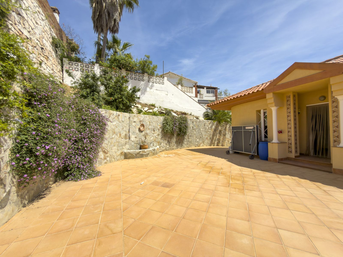 Casa de 5 Dormitorios en venta en Coin