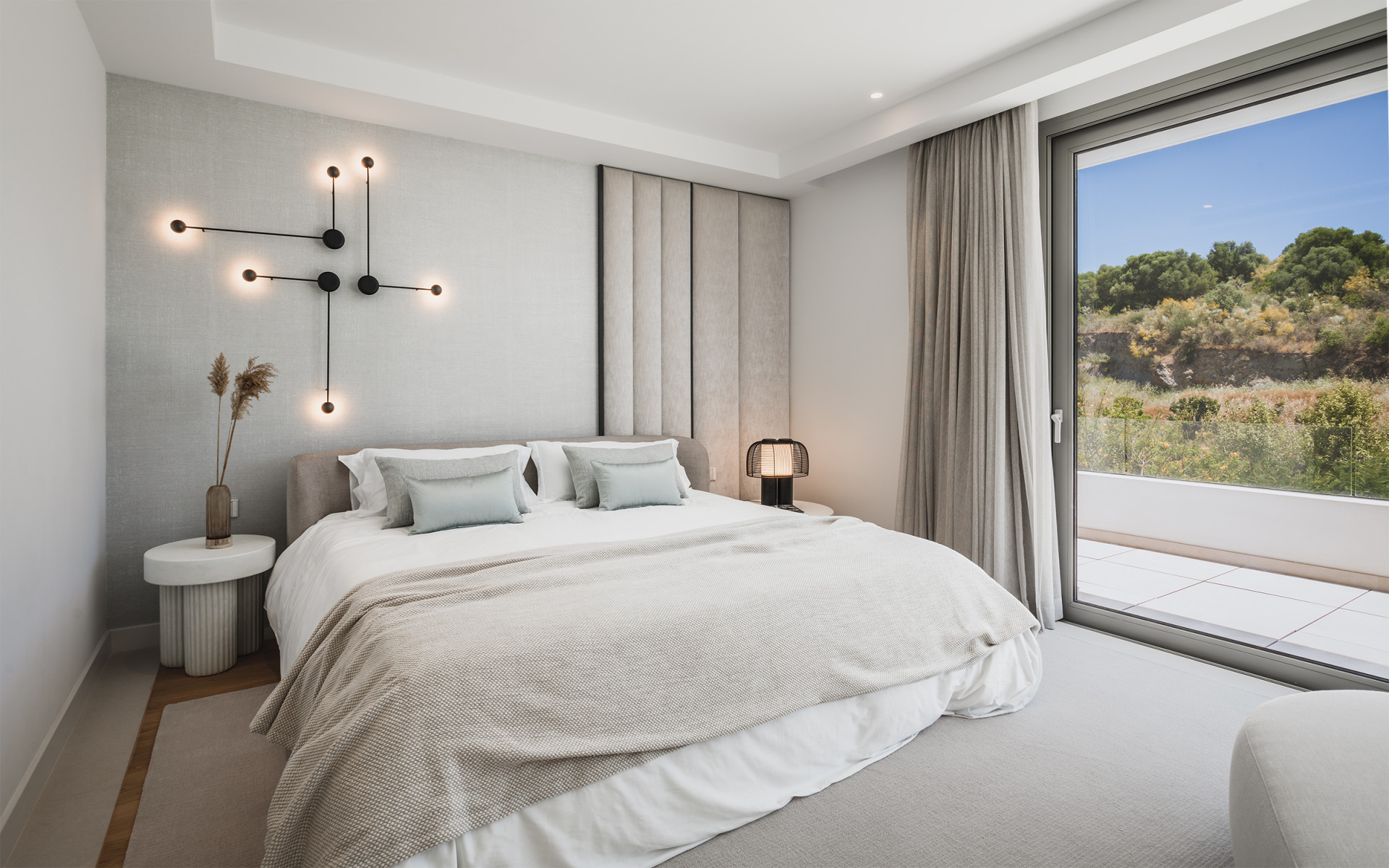 Casa de 4 Dormitorios en venta en El Paraíso, Estepona