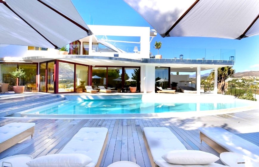 7 Bed - Villa Holiday Rental in Nueva Andalucia, Marbella