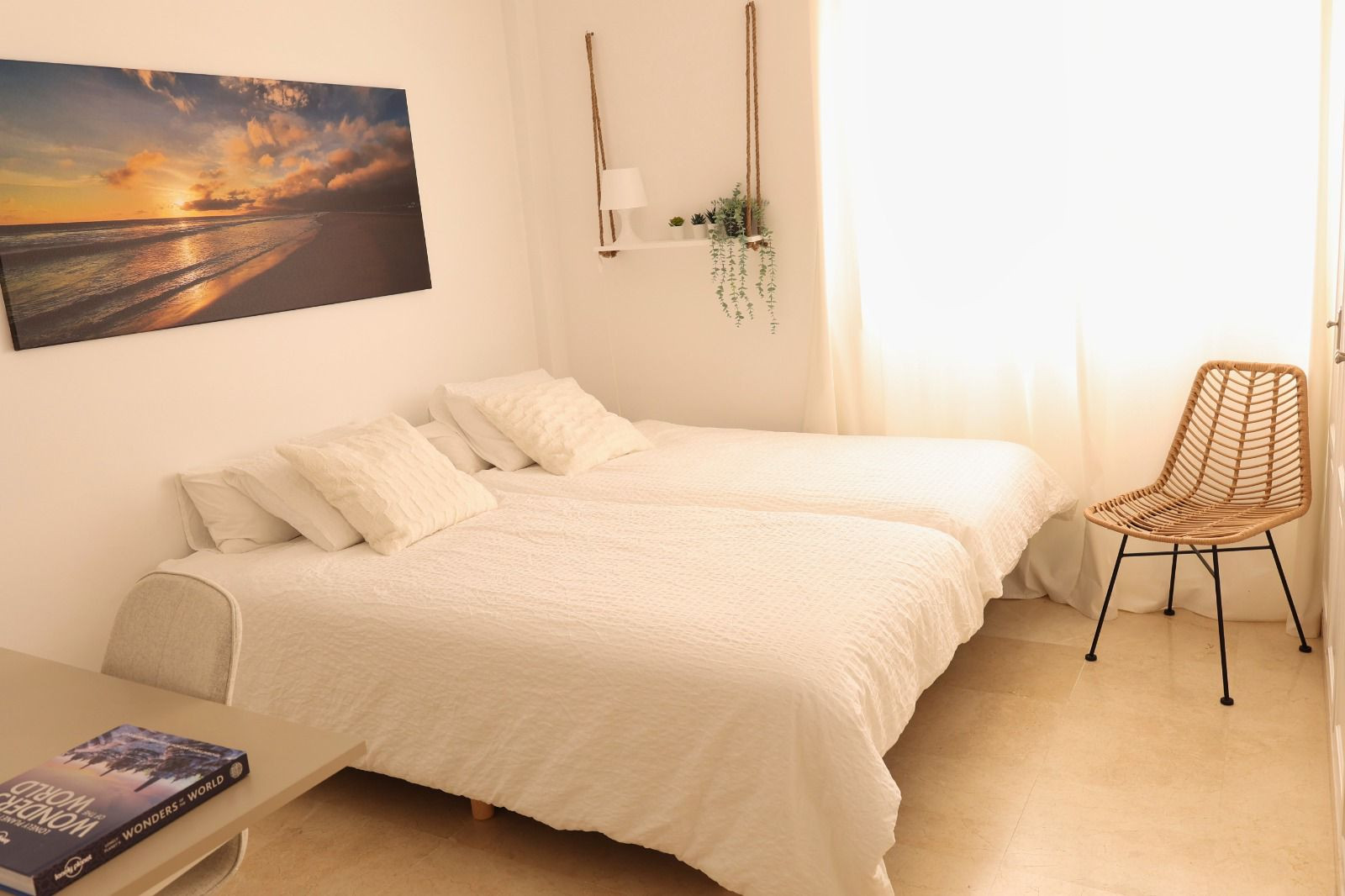 Piso de 2 Dormitorios y 2 Baños en alquiler en Estepona