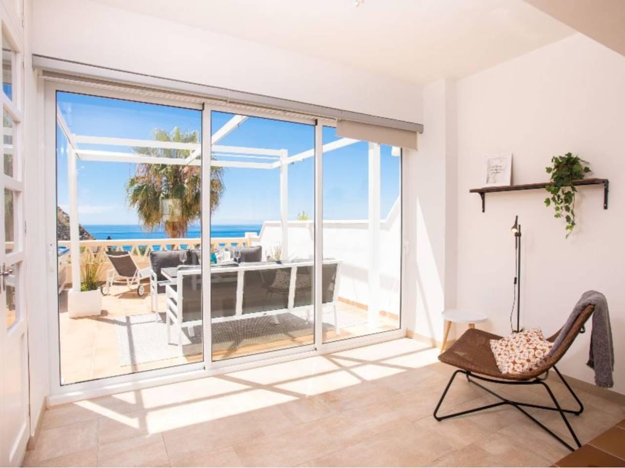 3 спални - Редова къща Ваканционен наем в Torrox Costa