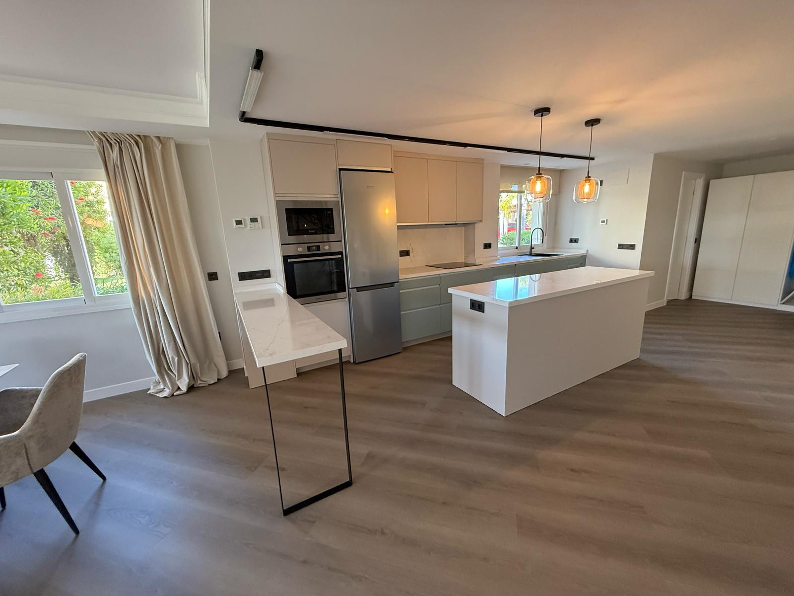 Piso de 3 Dormitorios y 3 Baños en alquiler en Estepona