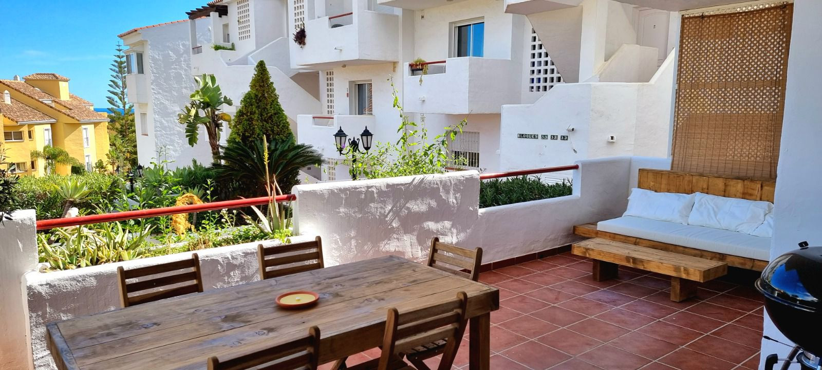 Piso de 2 Dormitorios y 2 Baños en alquiler en Estepona