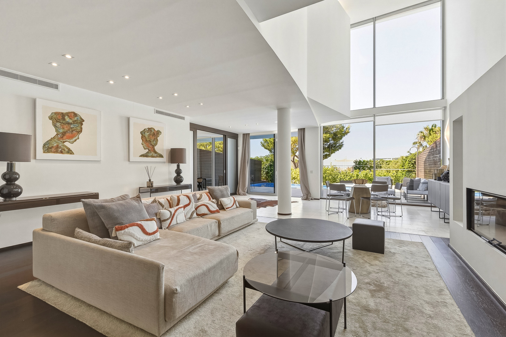 3 υπνοδωμάτια, 4 μπάνια - Βίλα προς πώληση σε Sierra Blanca, Marbella