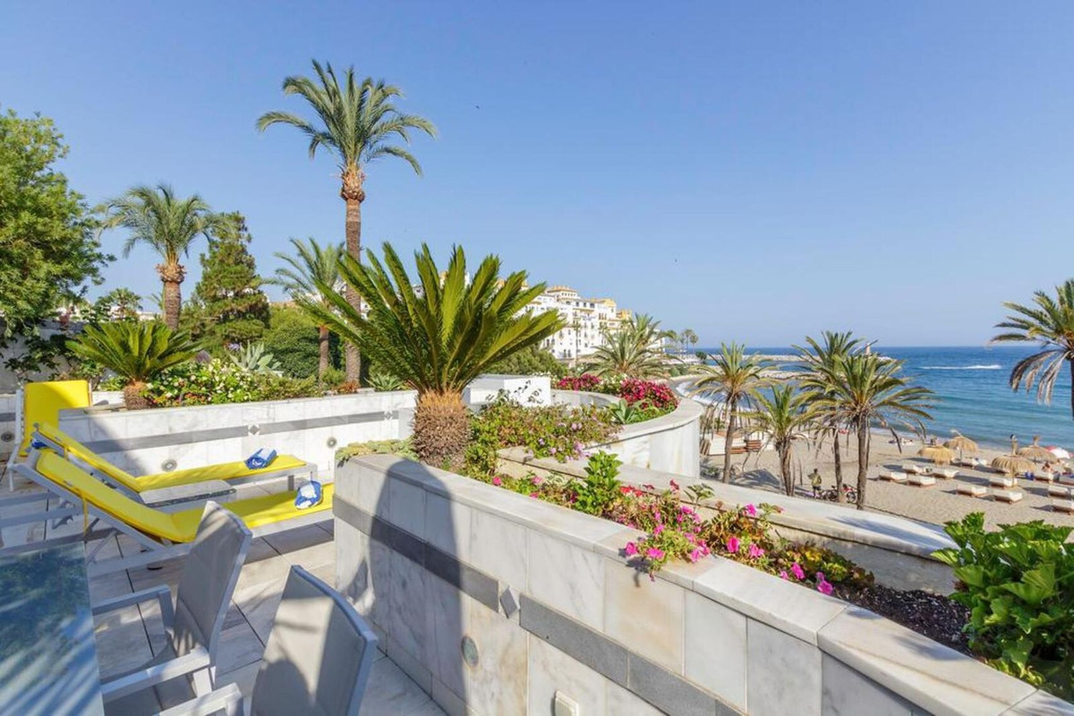 Piso de 3 Dormitorios y 3 Baños en venta en Puerto Banús