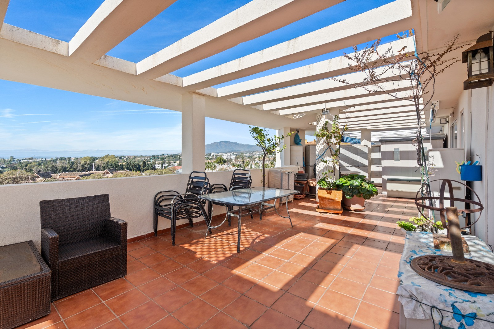 Ático de 3 Dormitorios y 2 Baños en venta en San Pedro de Alcántara