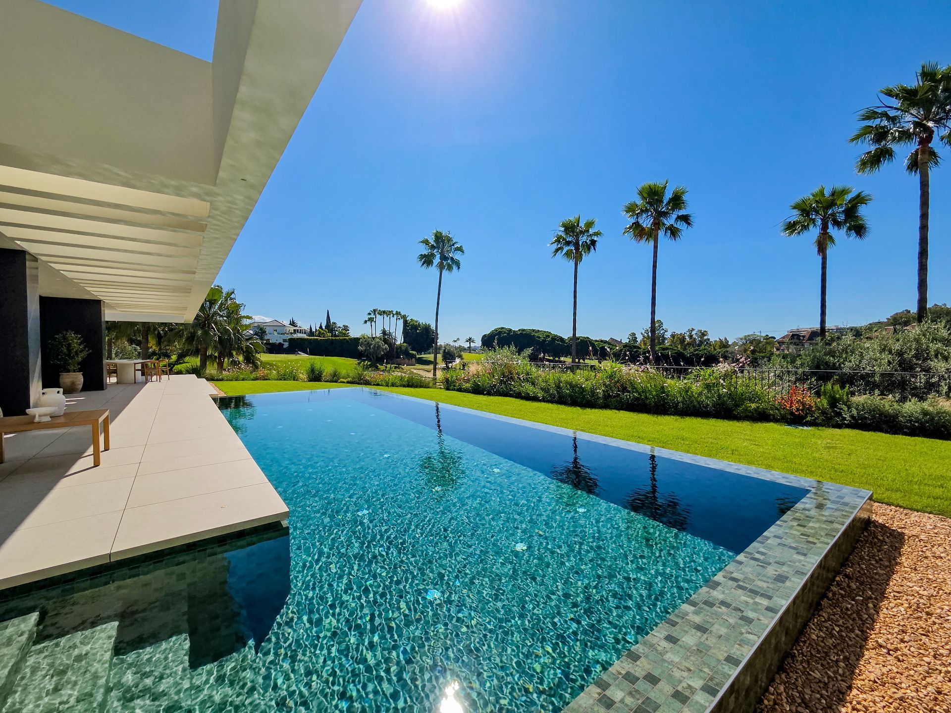 4 Bed - Villa for Sale in Nueva Andalucia, Marbella