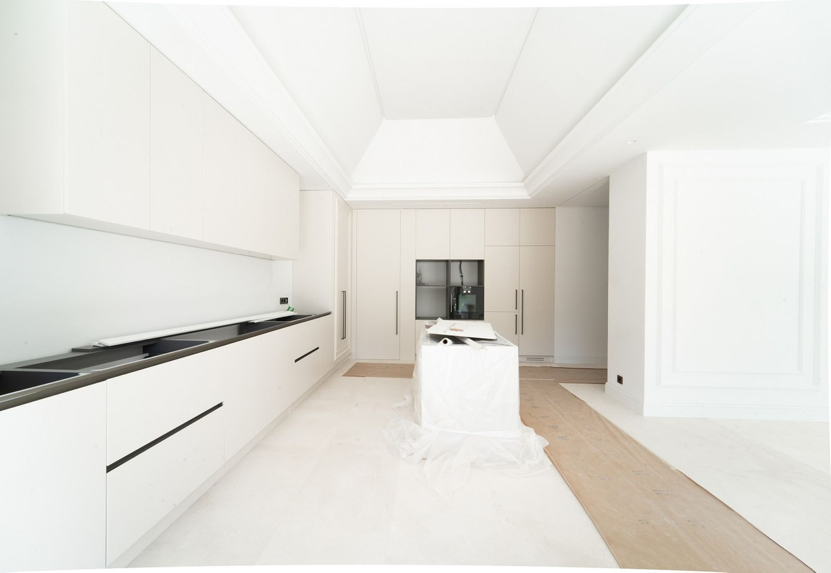 6 спални - Вила за продажба в Sierra Blanca, Marbella
