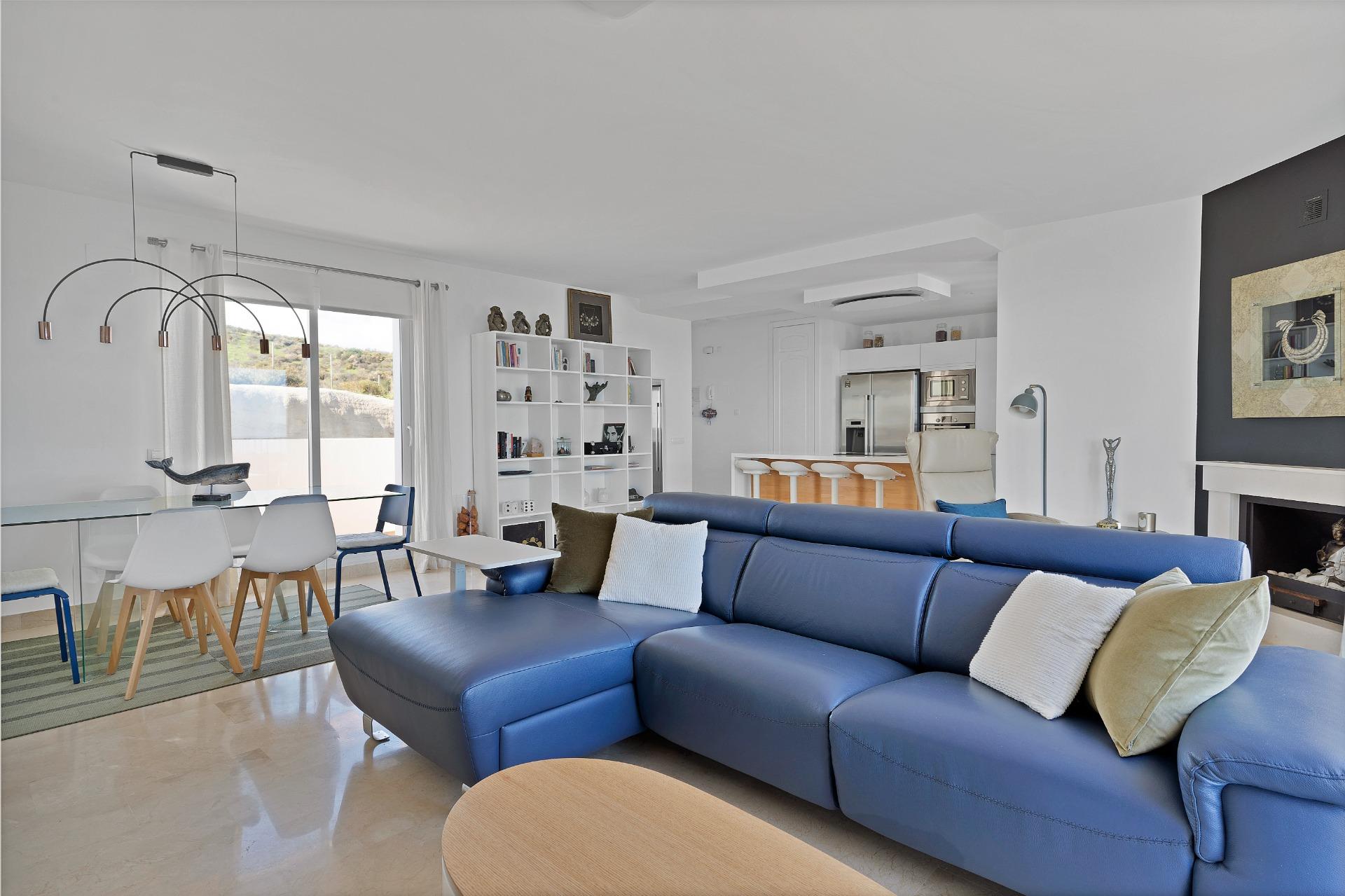Ático de 2 Dormitorios y 2 Baños en venta en Calahonda, Mijas