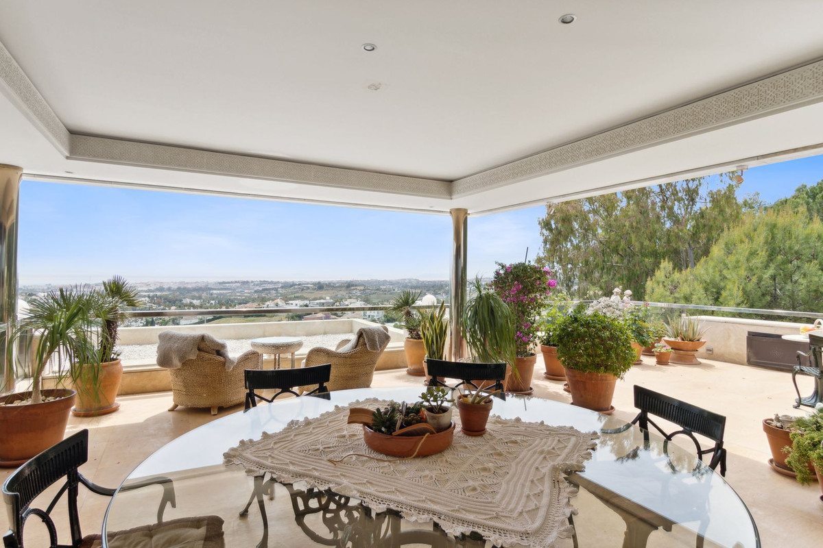 4 спални - Пентхаус за продажба в Nueva Andalucia, Marbella