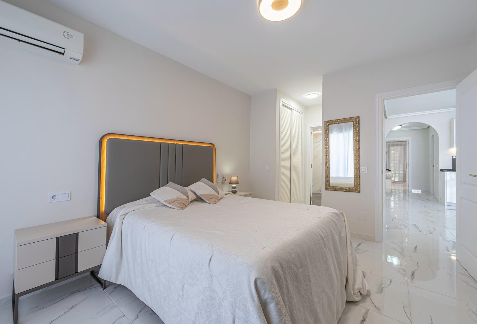 Piso de 3 Dormitorios y 2 Baños en venta en Marbella