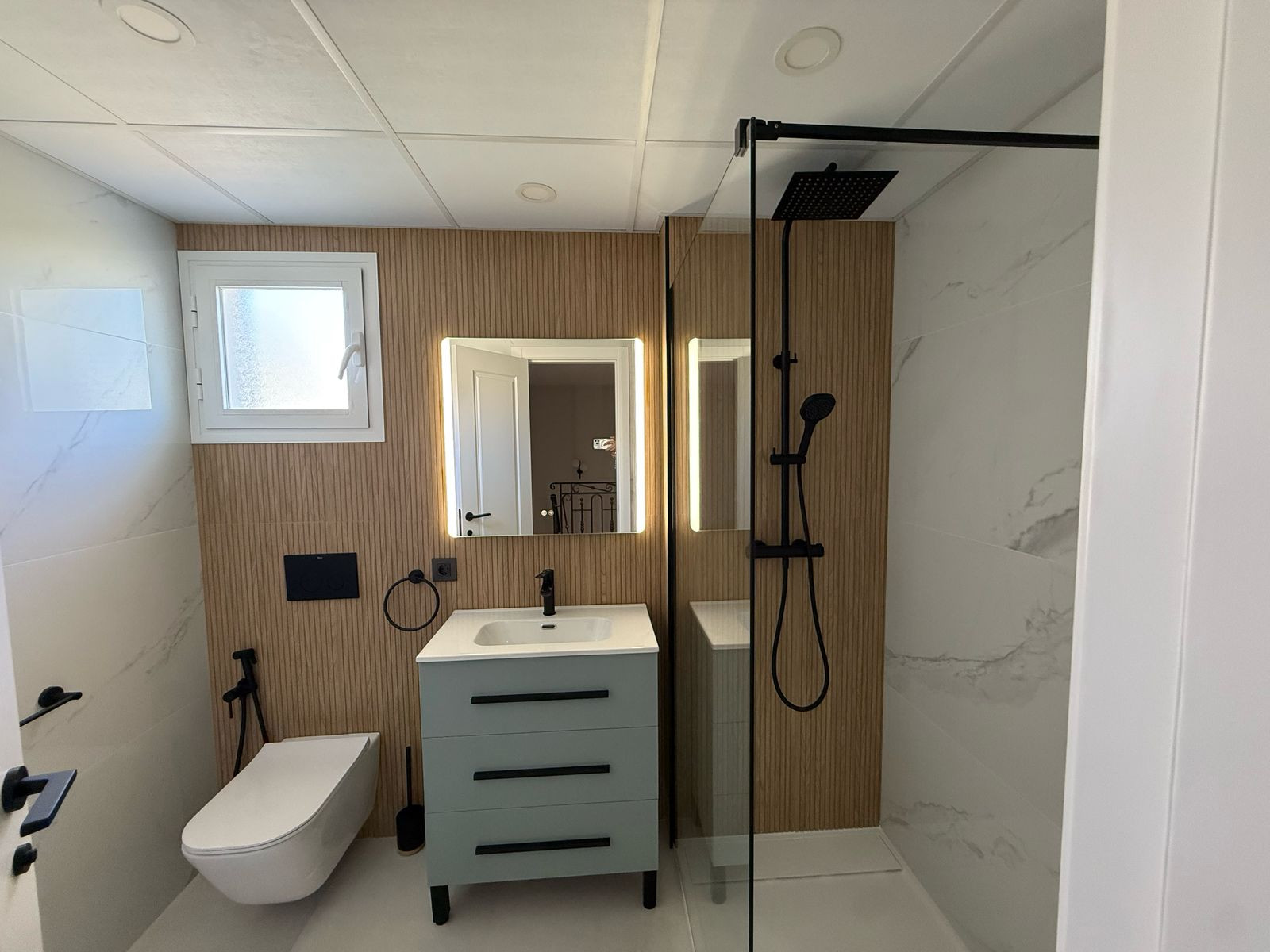 Piso de 3 Dormitorios y 3 Baños en alquiler en Estepona
