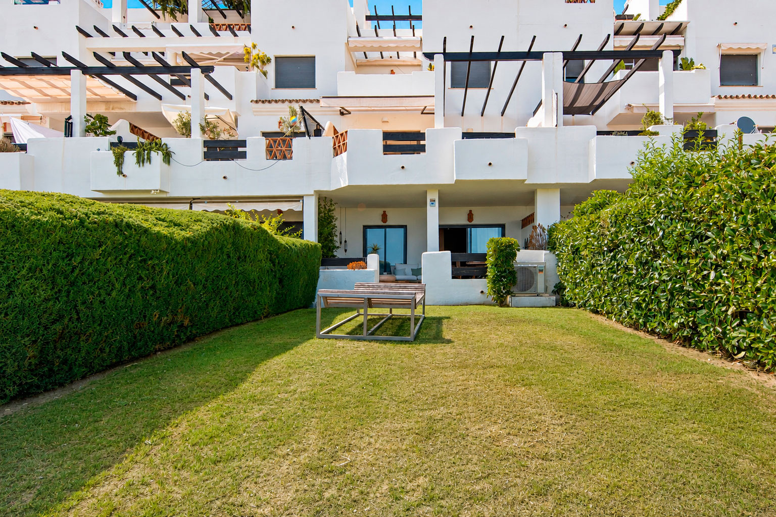 Piso de 2 Dormitorios y 2 Baños en venta en Estepona