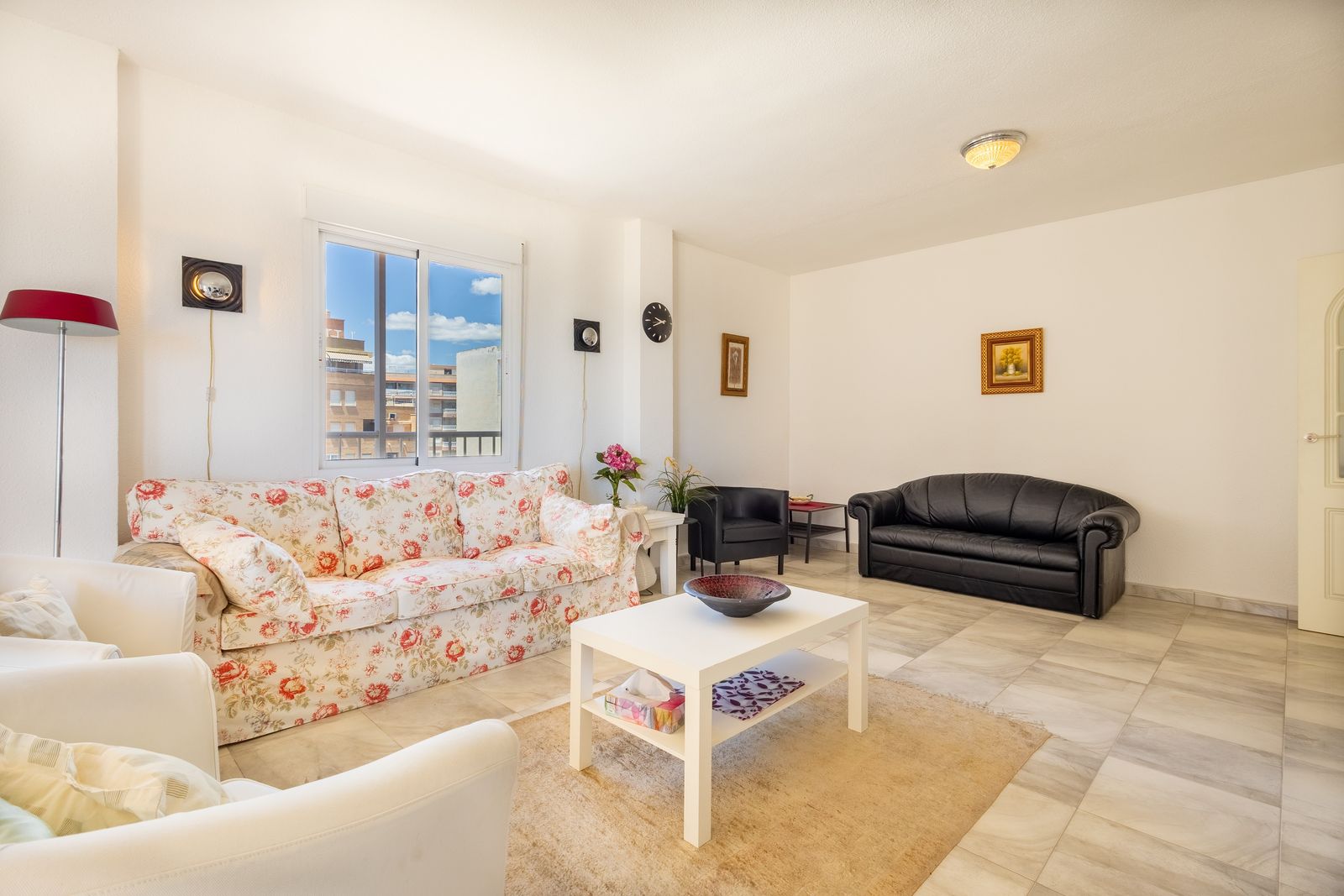Piso de 3 Dormitorios y 1 Baño en venta en La Mata, Torrevieja
