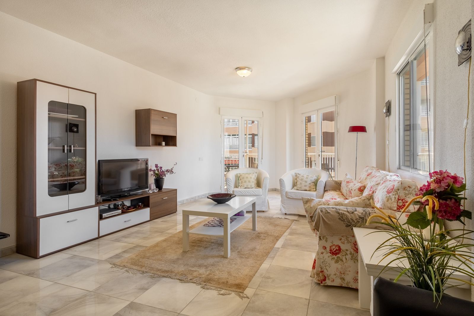 Piso de 3 Dormitorios y 1 Baño en venta en La Mata, Torrevieja