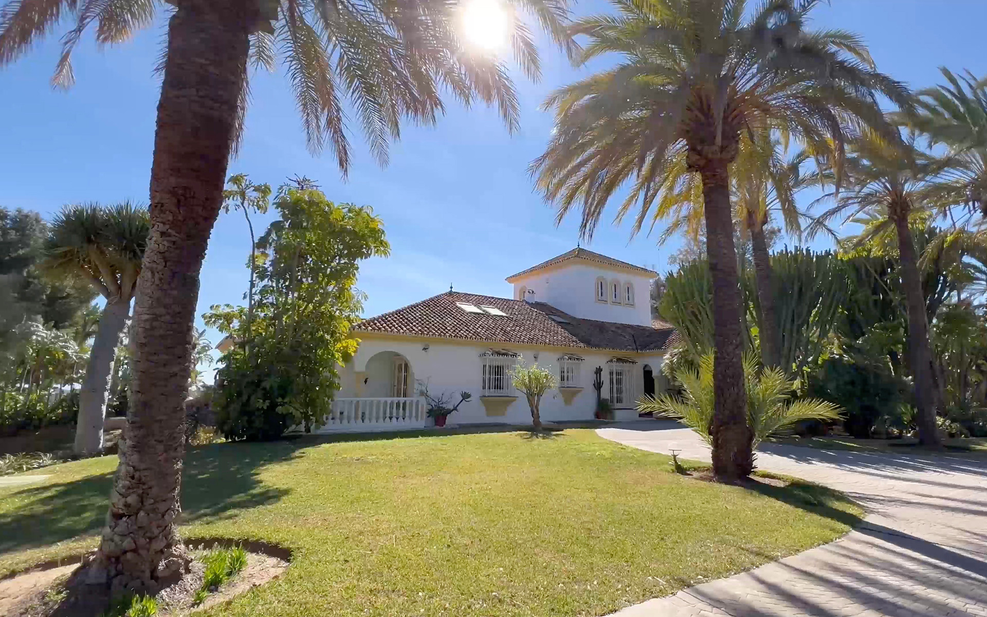 6 спални, 7 бани - Вила за продажба в Cerros del Aguila, Mijas