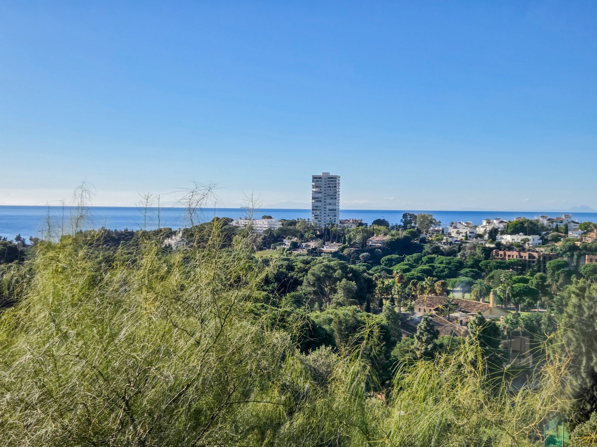 2 Bed - Apartment for Sale in Rio Real, Marbella