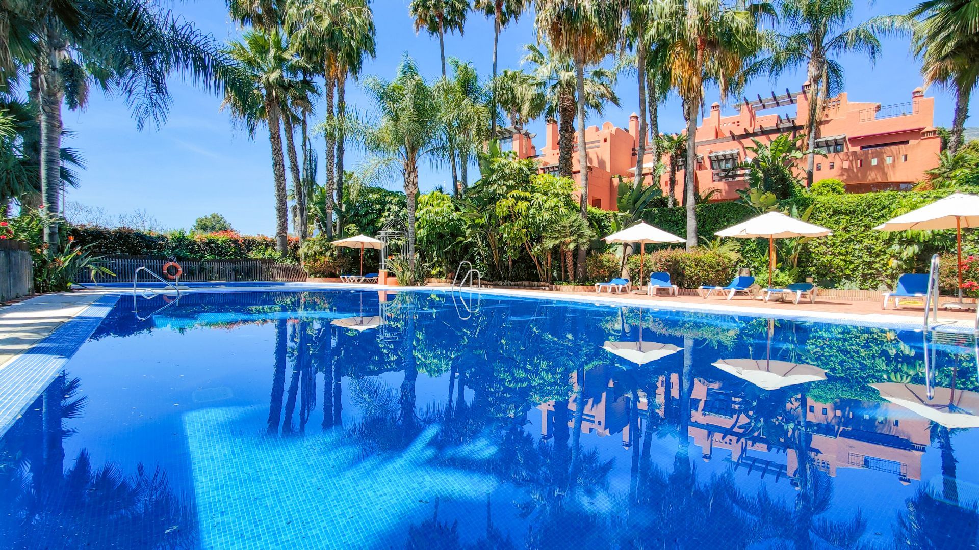 4 Bed, 4 Bath - Townhouse for Sale in Marbella Golden Mile