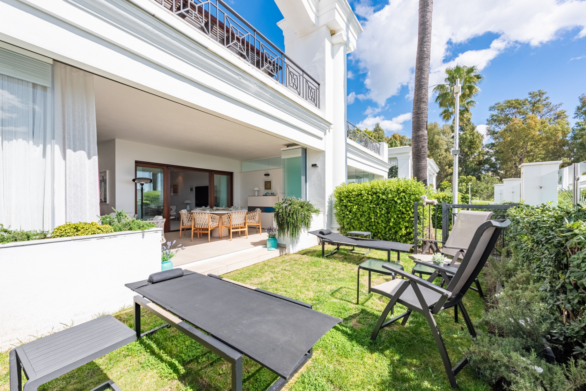Piso de 2 Dormitorios en venta en Estepona