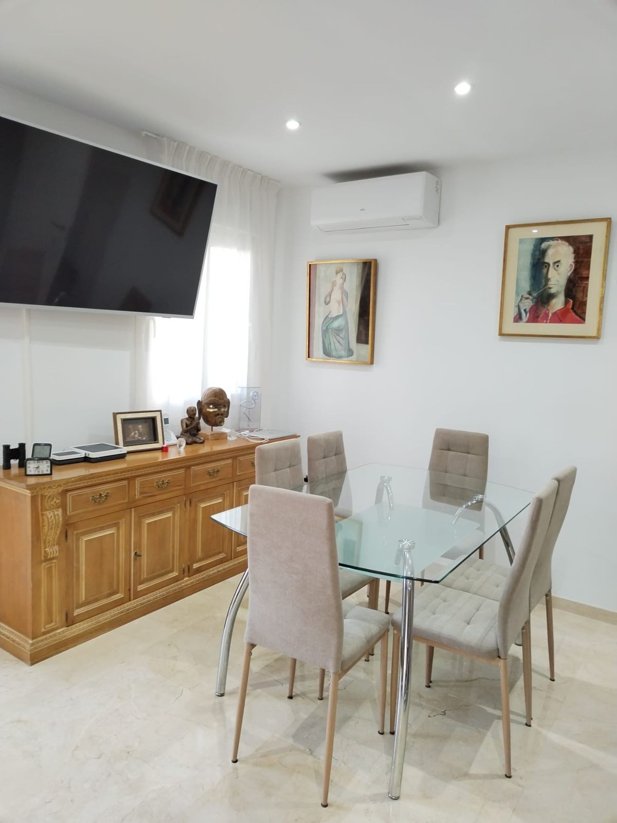 3 Bed, 2 Bath - Apartment for Sale in Marbella